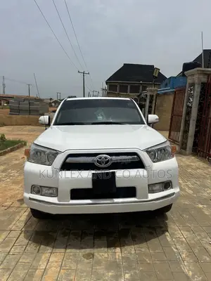 Toyota 4-Runner Limited 4dr 4x2 (4.0L 6cyl 5A) 2016 White
