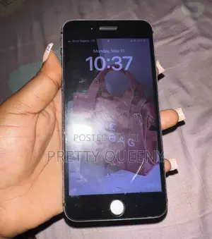 Apple iPhone 8 Plus 64 GB Black
