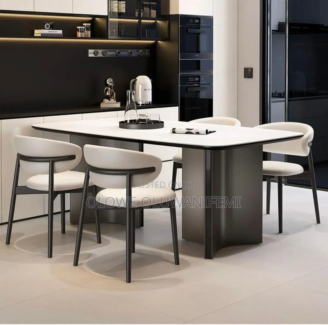 Vintage Dining Set Design