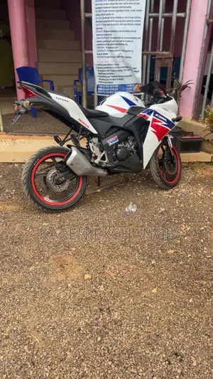 Honda CBR 2016 White
