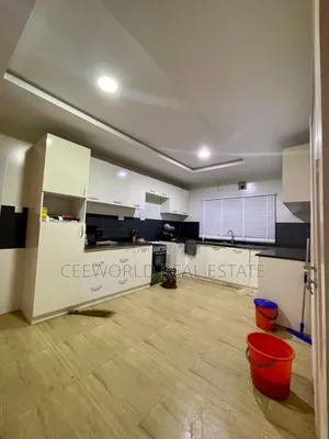 4bdrm Duplex in Jericho Gra for rent