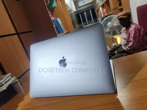 Laptop Apple MacBook 2016 8GB Intel Core i5 SSD 256GB