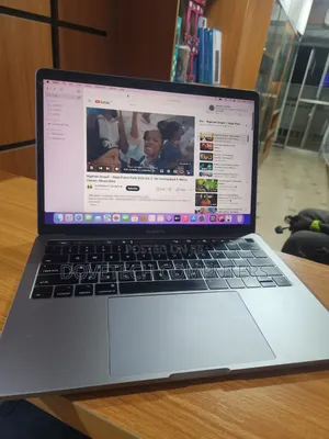 Laptop Apple MacBook 2016 8GB Intel Core i5 SSD 256GB