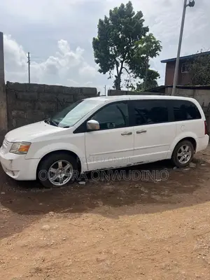 Dodge B3500 2009 White