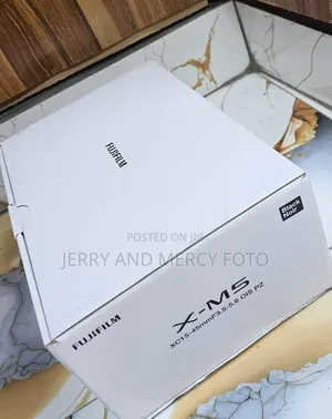 Fujifilm X-M5 With Len 15-45mm