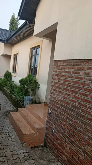 2bdrm Bungalow in Port-Harcourt for rent