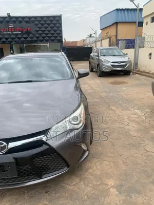 Toyota Camry XSE 4dr Sedan (2.5L 4cyl 6A) 2017 Gray
