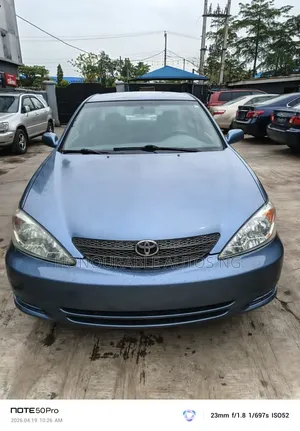 Toyota Camry LE 4dr Sedan (2.4L 4cyl 5M) 2004 Blue