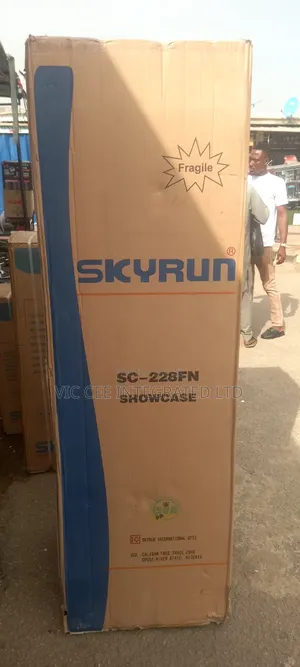 Skyrun Show Case 228fn