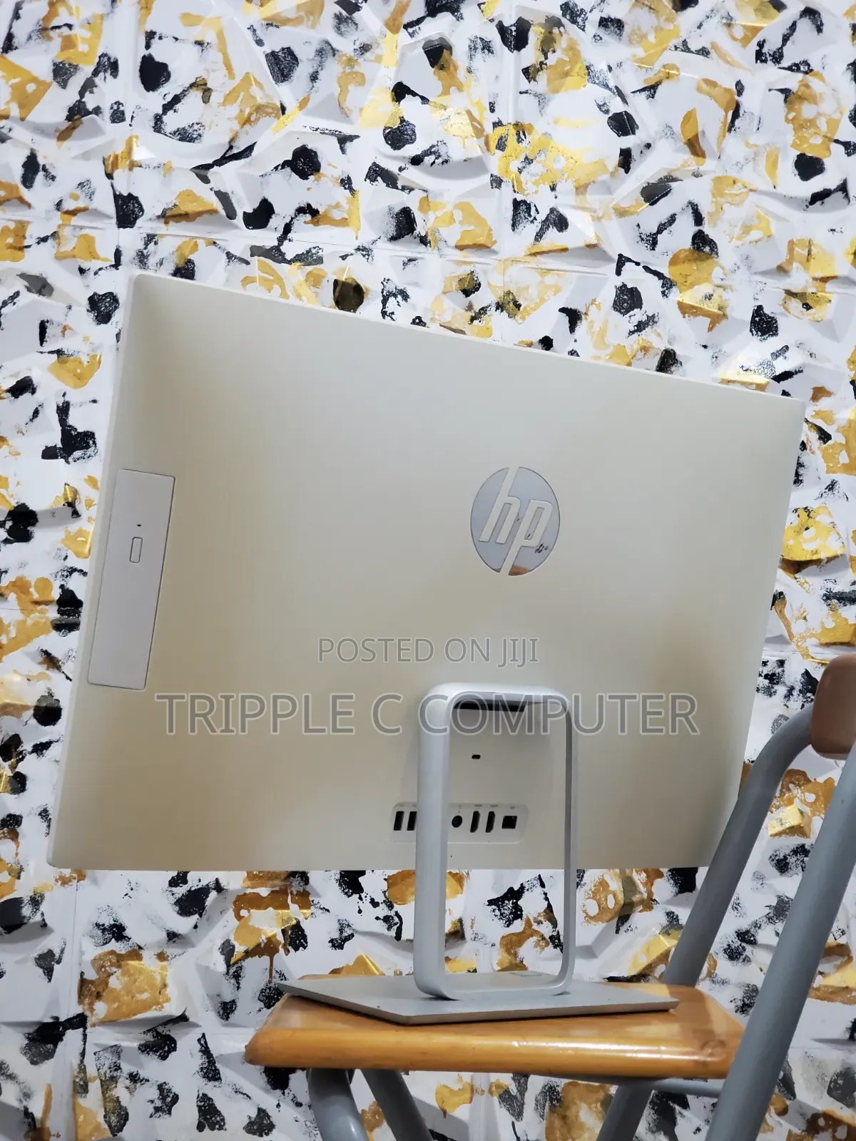Desktop Computer HP Pavilion 24 8GB Intel Core i5 HDD 1T