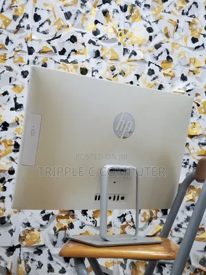 Desktop Computer HP Pavilion 24 8GB Intel Core i5 HDD 1T