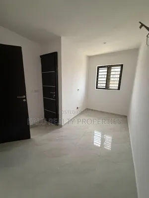 3bdrm Duplex in Ologolo for sale