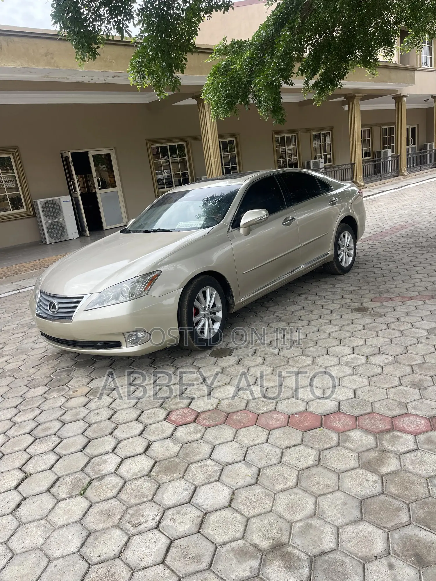 Lexus ES 350 2012 Gold
