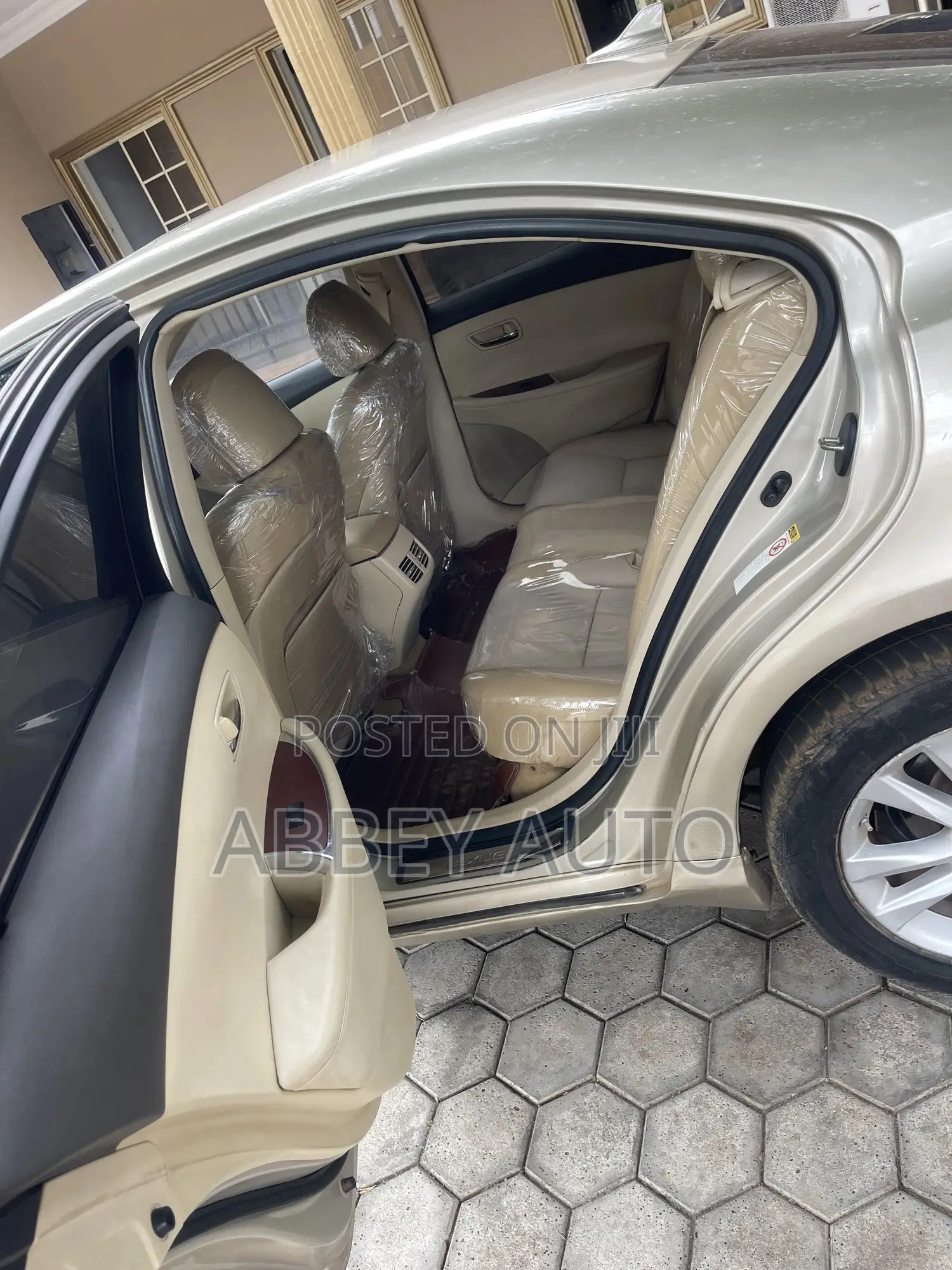 Lexus ES 350 2012 Gold