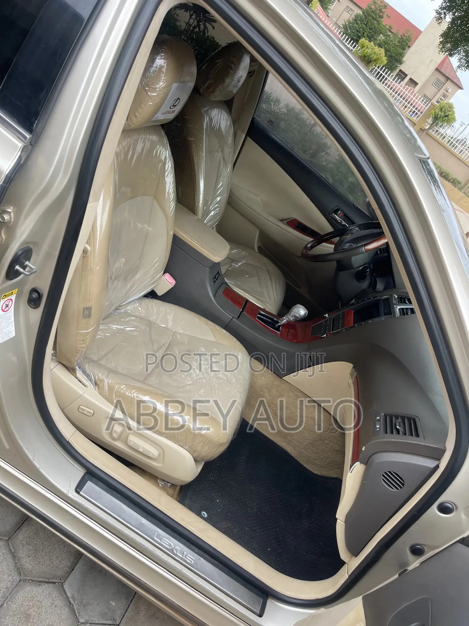 Lexus ES 350 2012 Gold