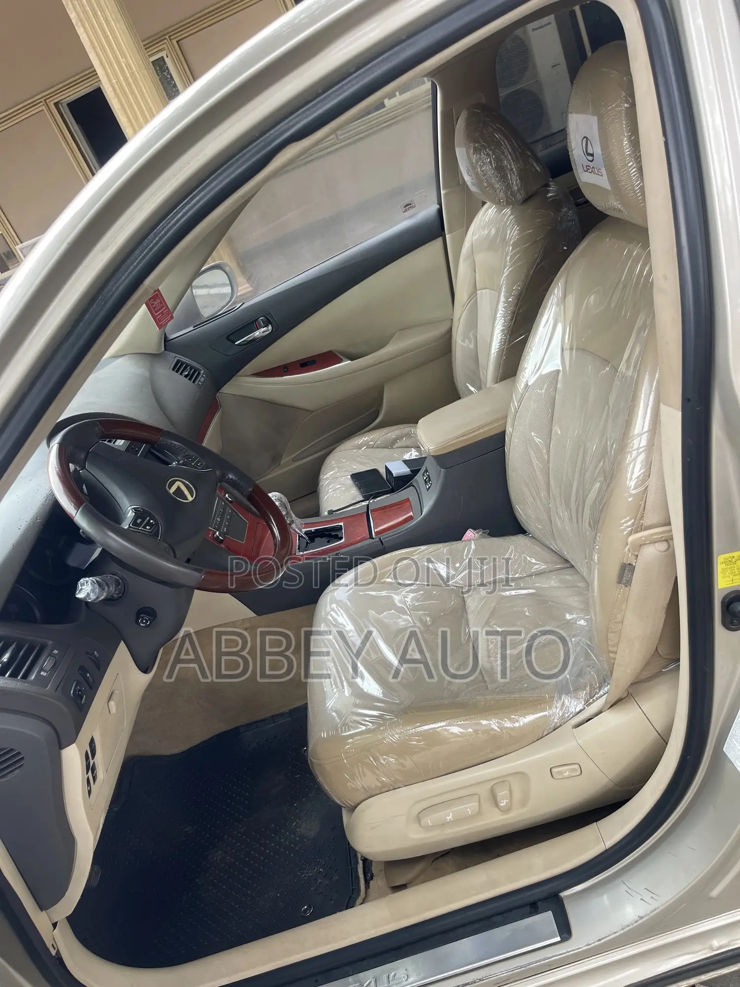Lexus ES 350 2012 Gold