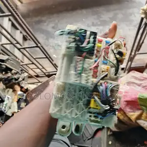 Fuse Box Toyota Hilux 207 to 22010