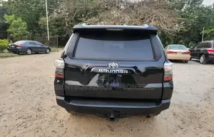 Toyota 4-Runner SR5 4dr 4x2 (4.0L 6cyl 5A) 2016 Black
