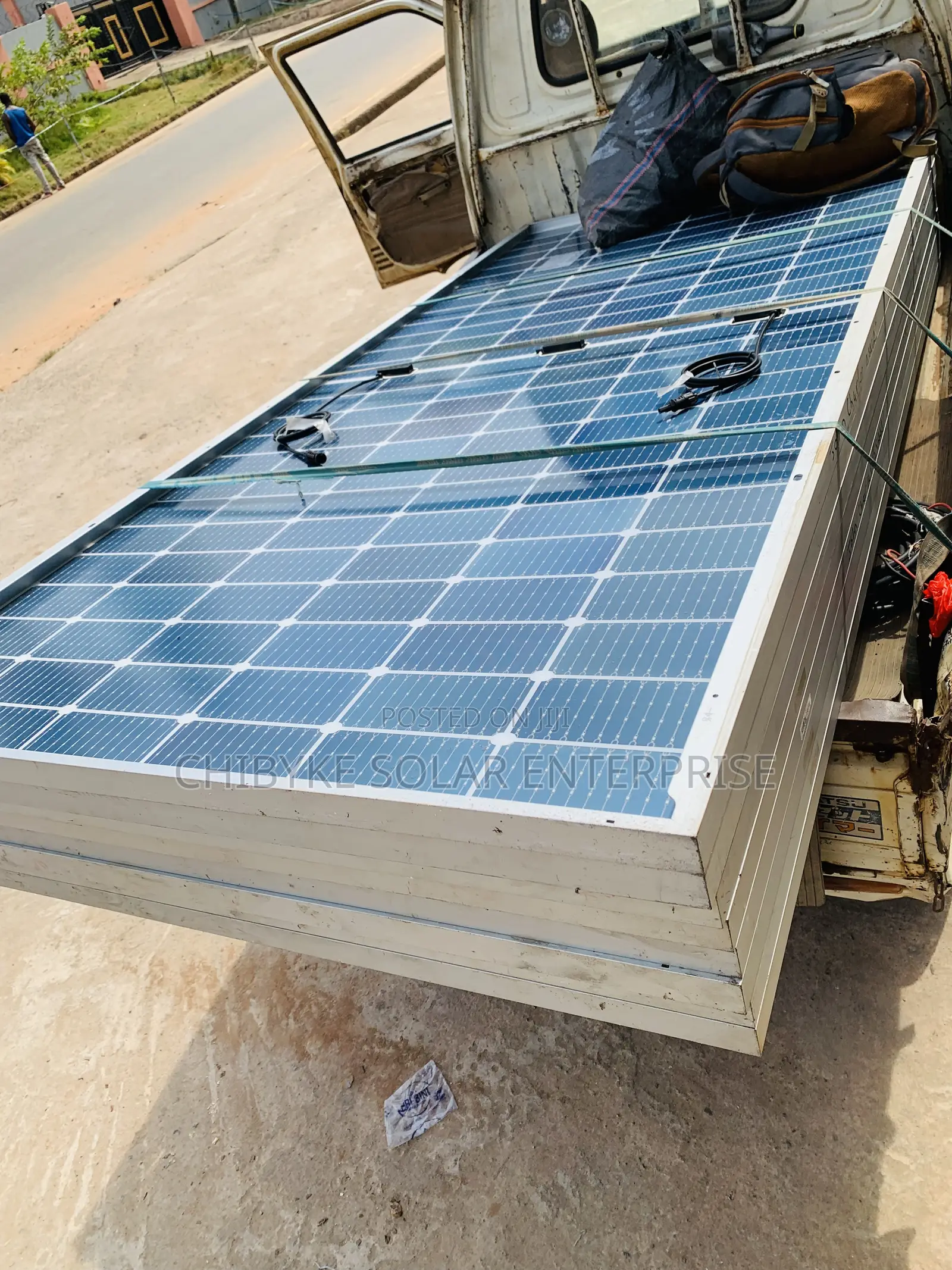 700watts Qcell Solar Panel Biaficial Halfcut 156 Cells