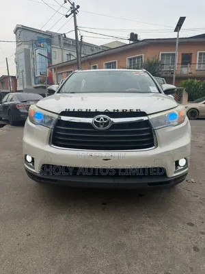 Toyota Highlander Limited 4dr SUV (3.5L 6cyl 6A) 2014 White