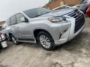 Lexus GX 2015 Silver