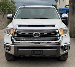Toyota Tundra 2016 White