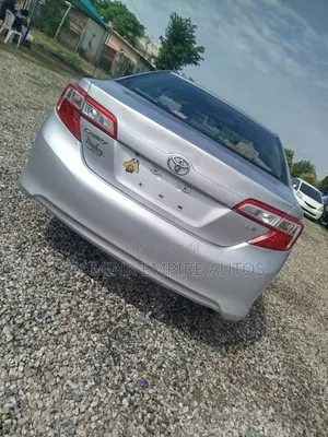 Toyota Camry 2014 Silver