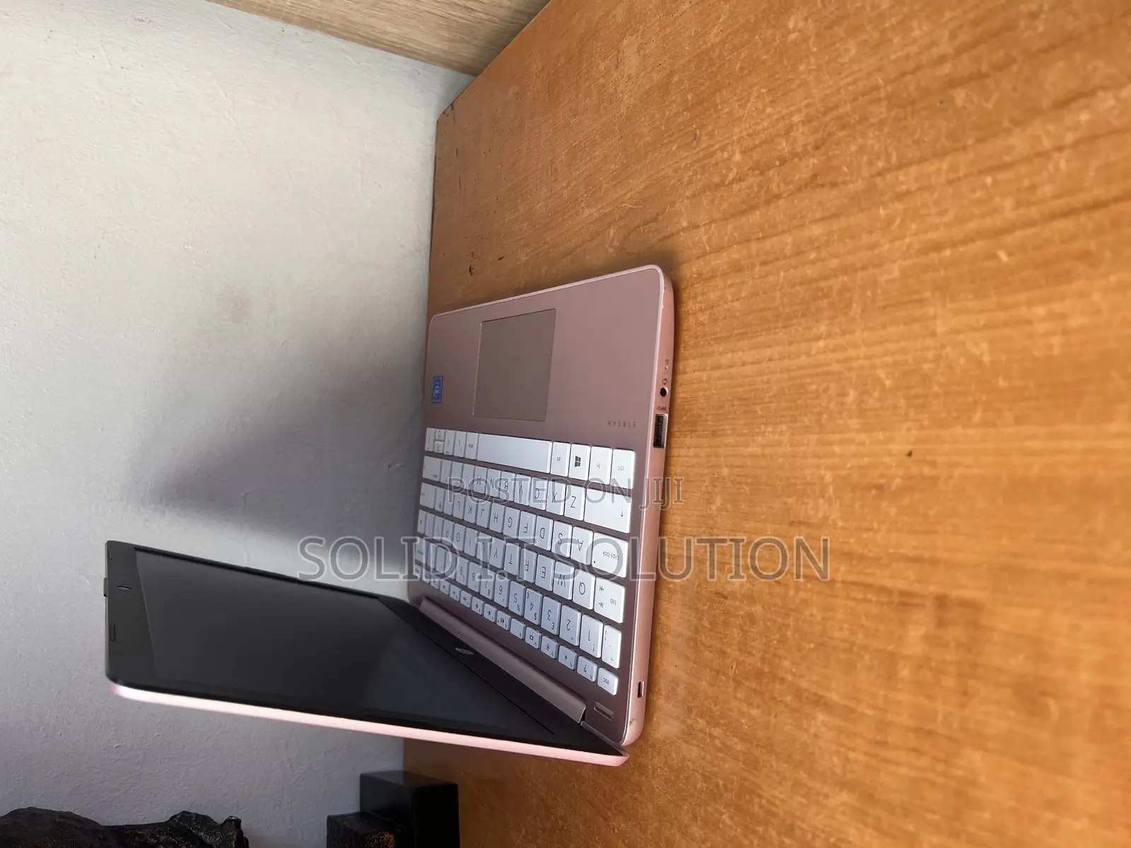 Laptop HP 4GB Intel SSD 32GB
