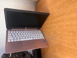 Laptop HP 4GB Intel SSD 32GB