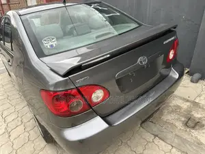 Toyota Corolla LE 2005 Gray