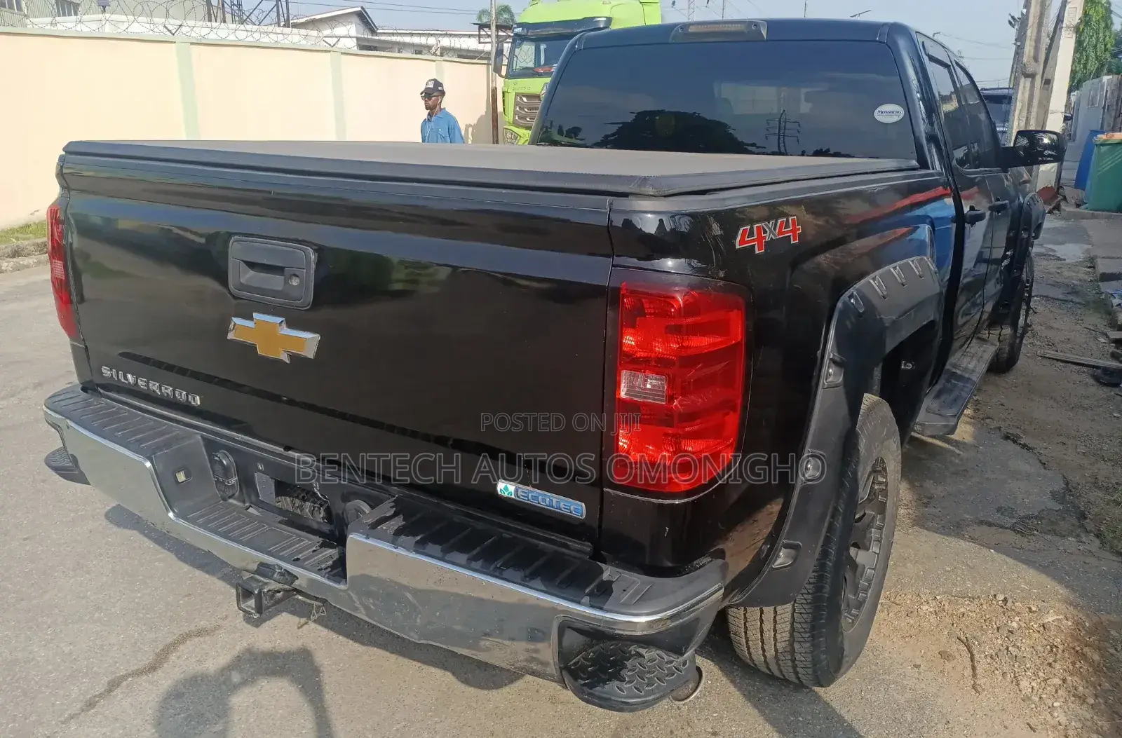 Chevrolet Silverado 2015 Silver