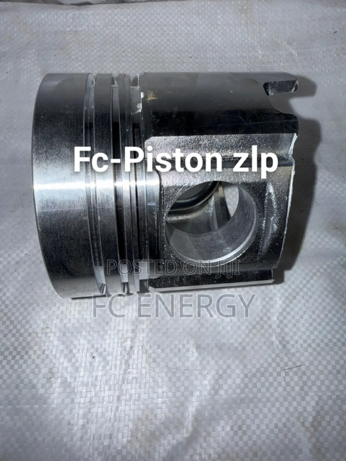 6105 Piston