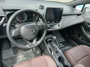 Toyota Corolla LE 2021 White