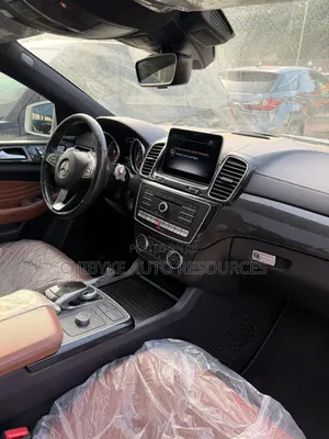 Mercedes-Benz GLE-Class AMG GLE 43 4MATIC 2017 White