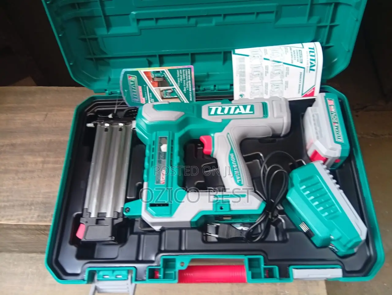 Total 20v Cordless Brad Nailer