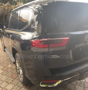Toyota Land Cruiser 2022 Black