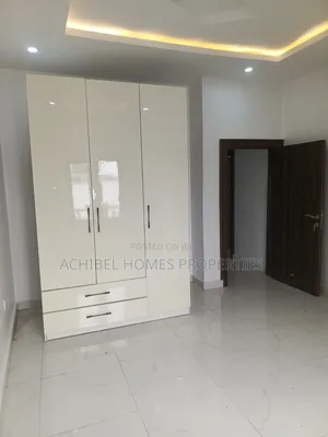 3bdrm Apartment in Off Bourdillon for rent