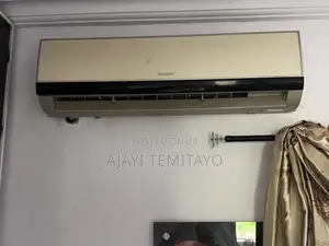 Samsung 1.5hp Air Conditioner for Sale (Fairly Used)