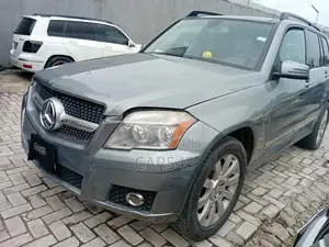 Mercedes-Benz GLK-Class 350 4MATIC 2011 Gray