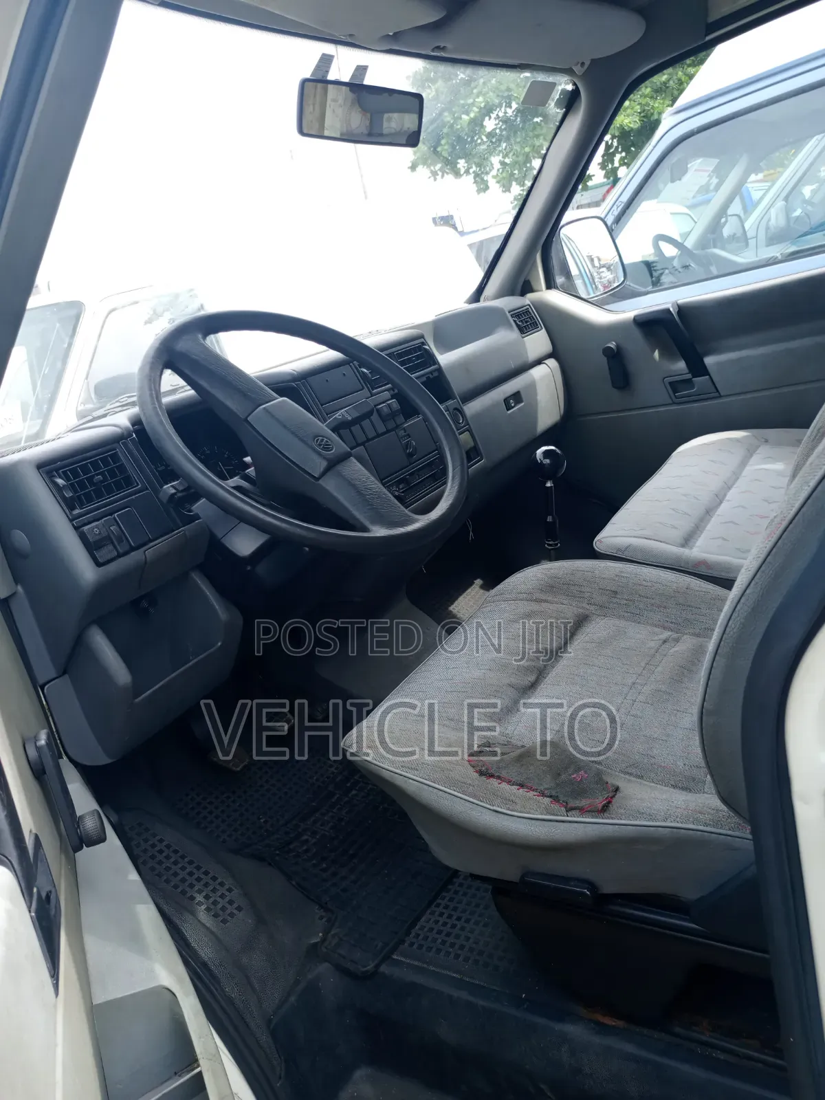 Volkswagen Transporter 2002 White