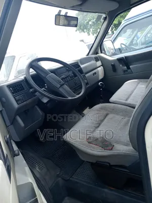 Volkswagen Transporter 2002 White