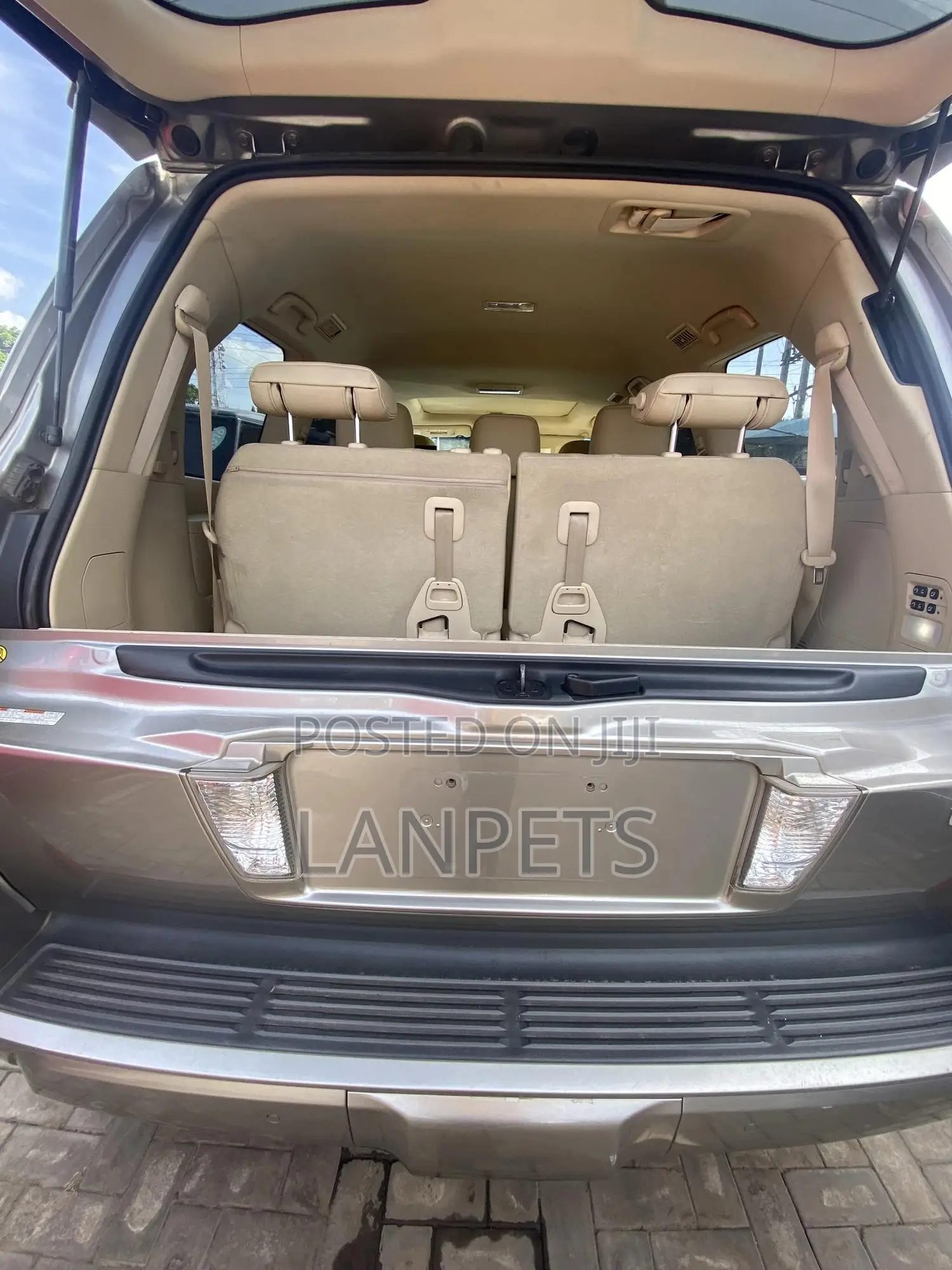 Lexus LX 2017 Gold