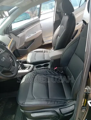 Hyundai Elantra SE Sedan FWD (1.8L 4cyl 6A) 2016 Black