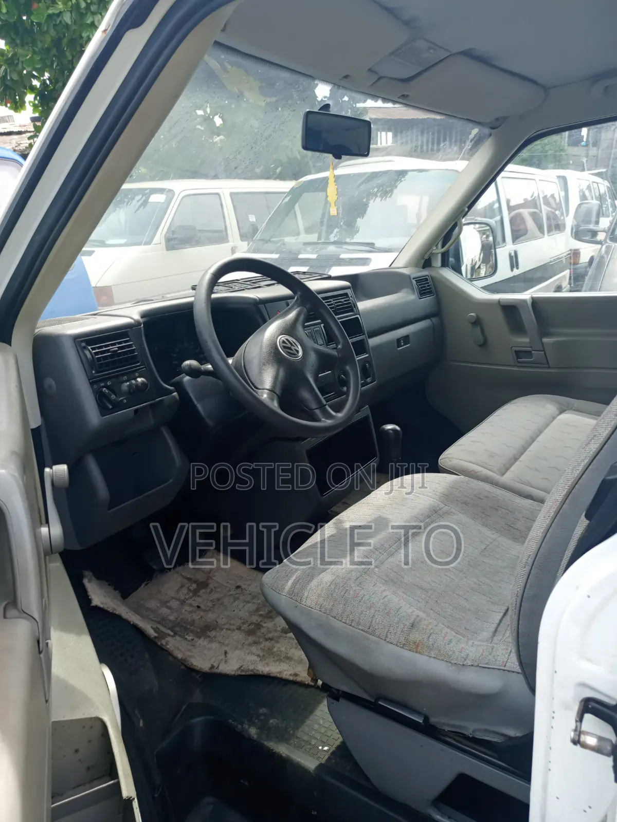 Volkswagen Transporter 2000 White