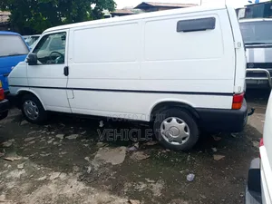 Volkswagen Transporter 2000 White