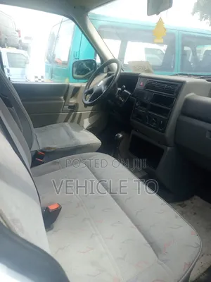Volkswagen Transporter 2000 White