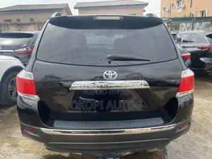 Toyota Highlander 2012 Black