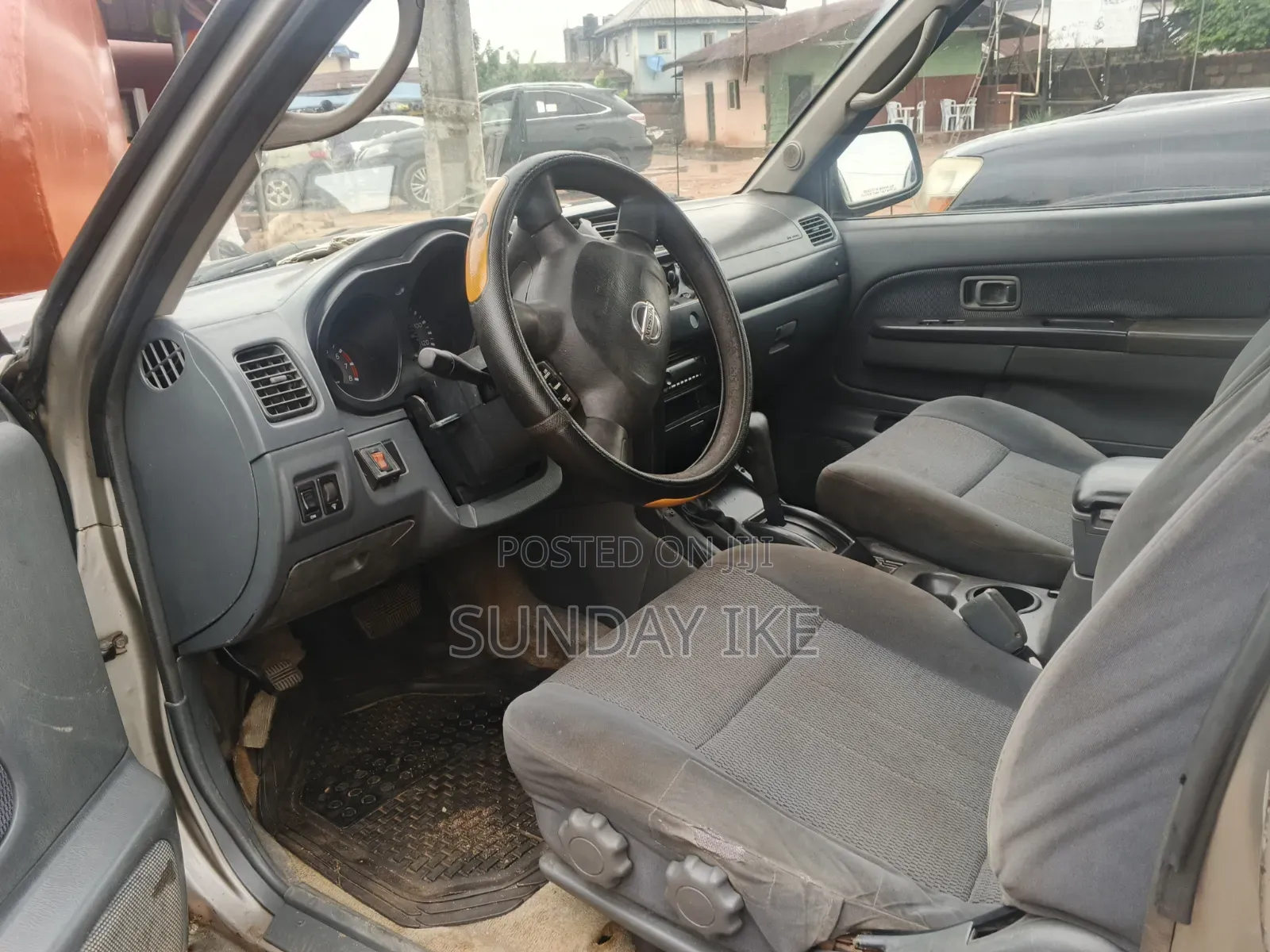 Nissan Frontier 2004 Silver