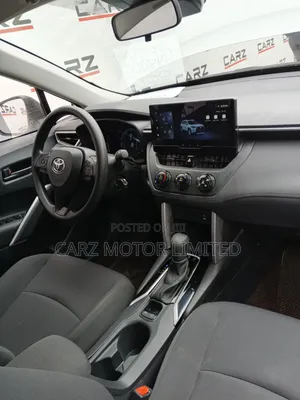 Toyota Corolla Cross LE 2025 White