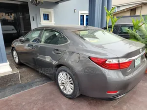Lexus ES 2014 Gray